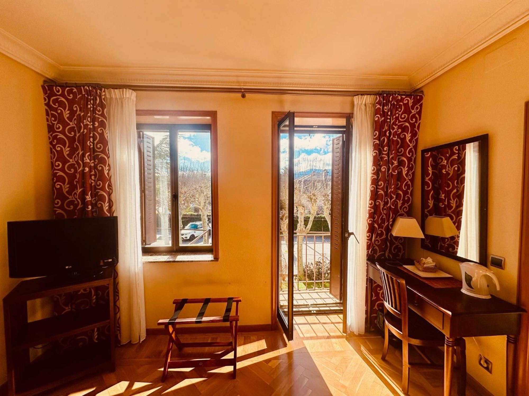 Hotel Boutique Rural Punta Me Torreblanca 구아다라마 외부 사진